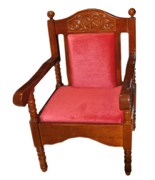 Throne 71.5×65 cm (Height 119–47 cm)
