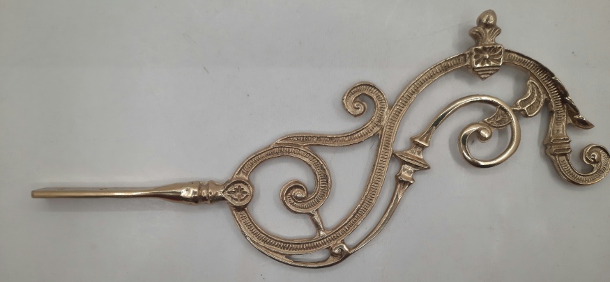 Bracket for Vigil Lamp, Cast, 37.5cm (Straight Mounting)