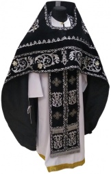 Priest Vestments, Embroidered on Velvet, Embroidered Central Part, with Embroidered Galloon