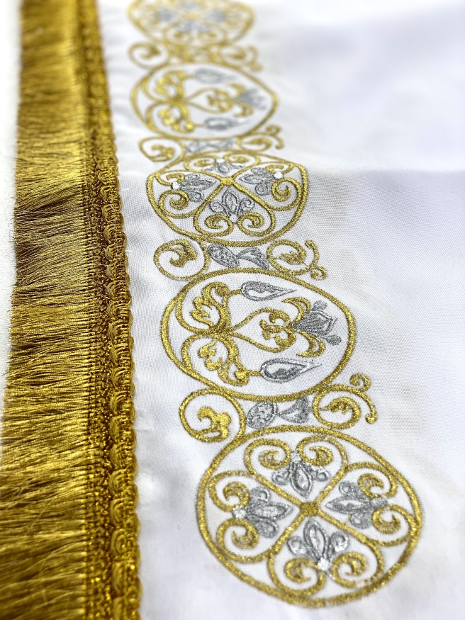 Cape "Kolo" with simple fringe