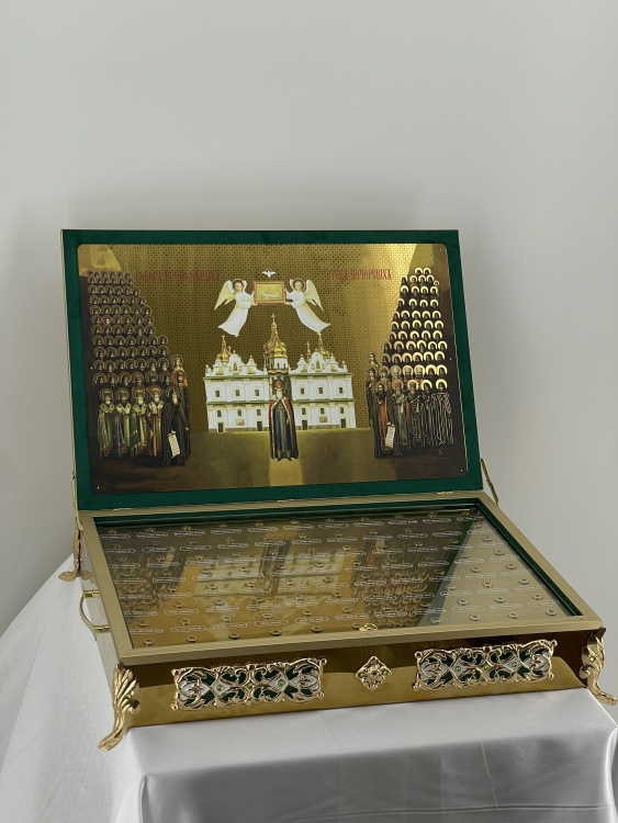 Reliquary for 88 capsules 45×65 cm (height 11 cm)