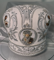 Mitre "Crown with Evangelists"