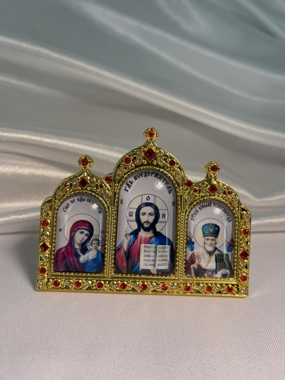 Triple Candlestick on Stand, Metal Riza