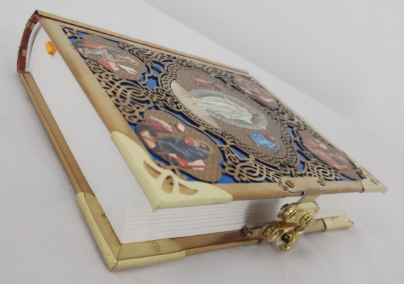 Altar Gospel (in Ukrainian) 15.5×11.5×3 cm