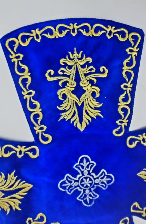 Embroidered Veil Covers and Aër "Vohnik" with Embroidered Galloon