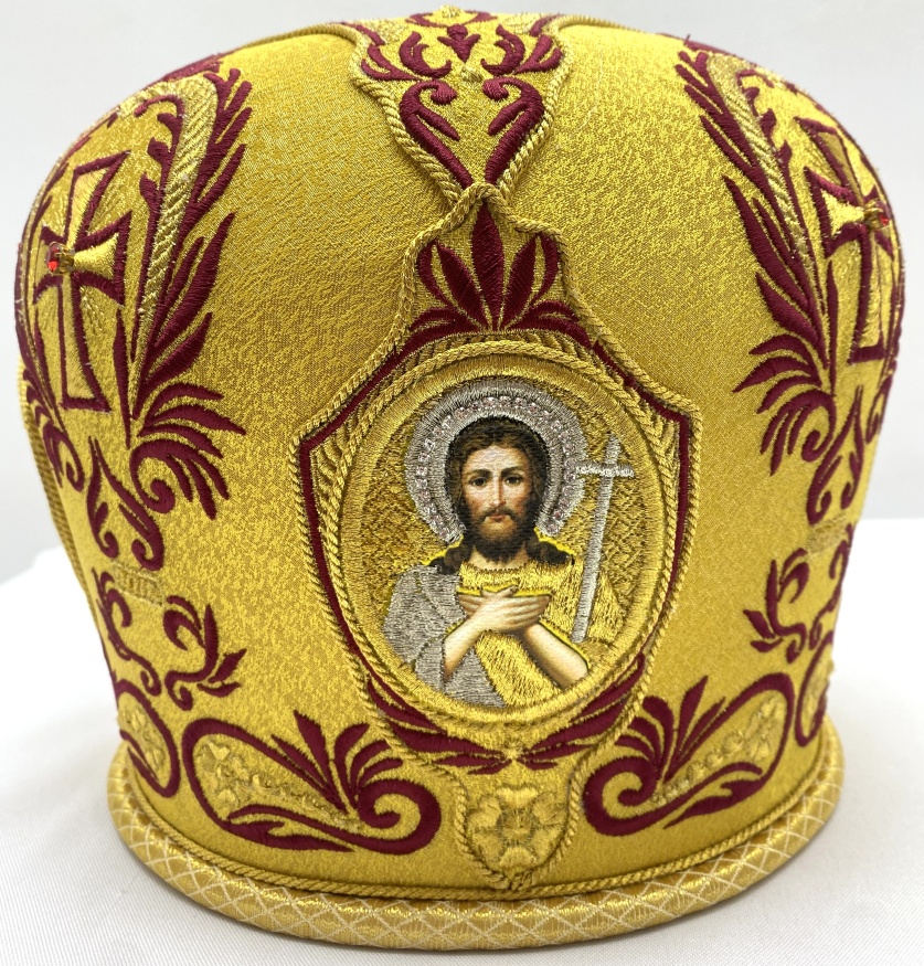 Miter "Cross in a Wreath"