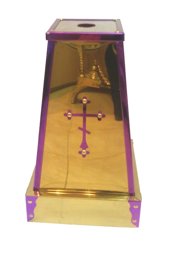 Stand 30x30cm base 19x19cm top (height 52cm)