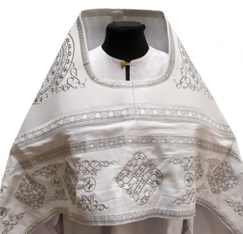 Priest Vestment Embroidered on Gabardine, "Circle" Embroidery with Sewn-on Galloon