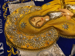 Shroud of the Mother of God on velvet 120×80 cm (Angels, silver) (embroidered grapes, embroidered and decorated center)