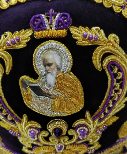 Mitre "Korona" purple