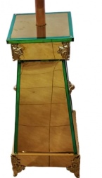 Stand 35×35cm base 24×24cm top (height 84cm)