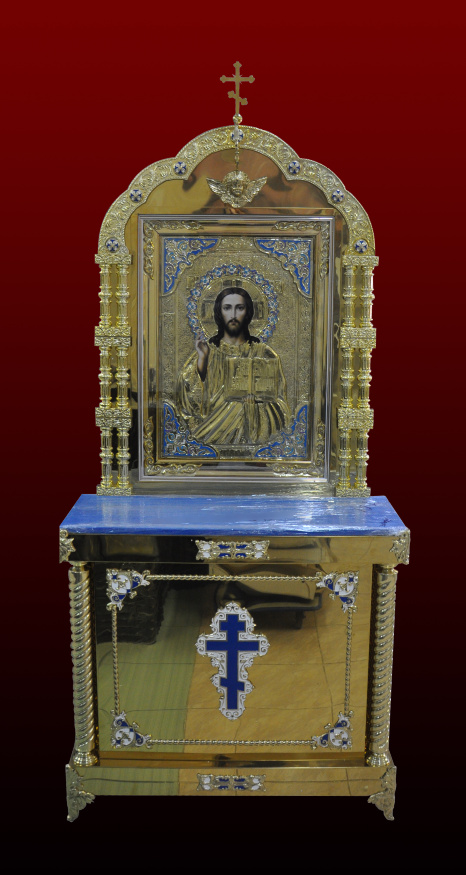 Kiot with 3 Columns and Icon of the Saviour