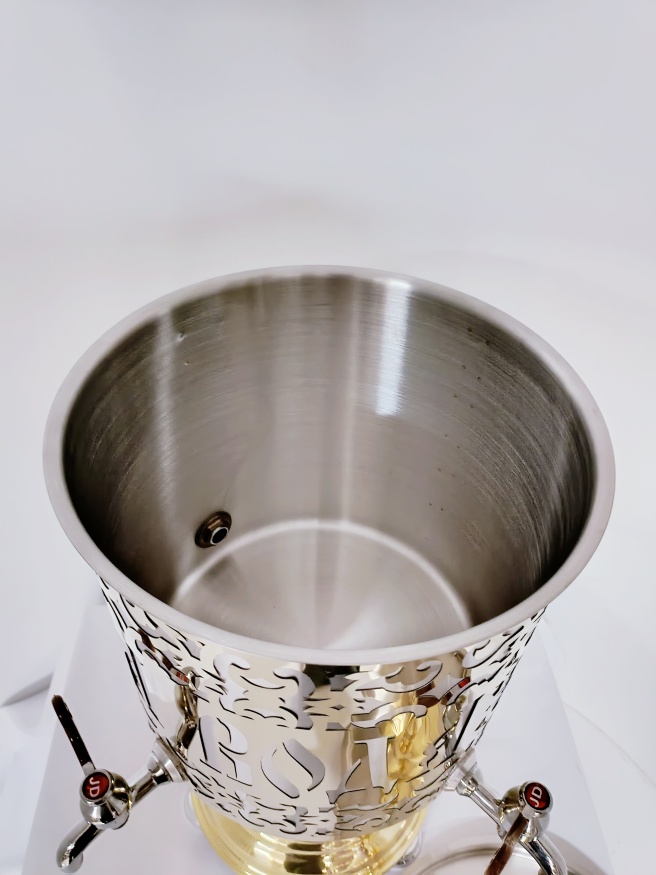 Tank for Holy Water 17L (stainless steel). Height 63.5cm. Ø 31cm.