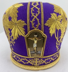 Mitre "Grapevine" brocade