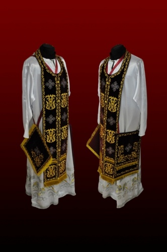Priest Vestments, Embroidered on Velvet, "Rose" Embroidery with Embroidered Galloon