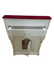 Central Lectern, 101×64 cm (Height 120–93 cm)