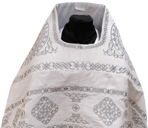 Vesminte preoțești, brodate pe catifea, broderie „Cerc” cu galon brodat