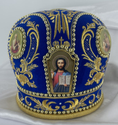 Mitra „Coroană”