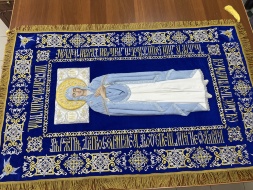 Epitaf al Maicii Domnului pe catifea 165×100cm (broderie ornament, mijloc brodat și cusut manual)