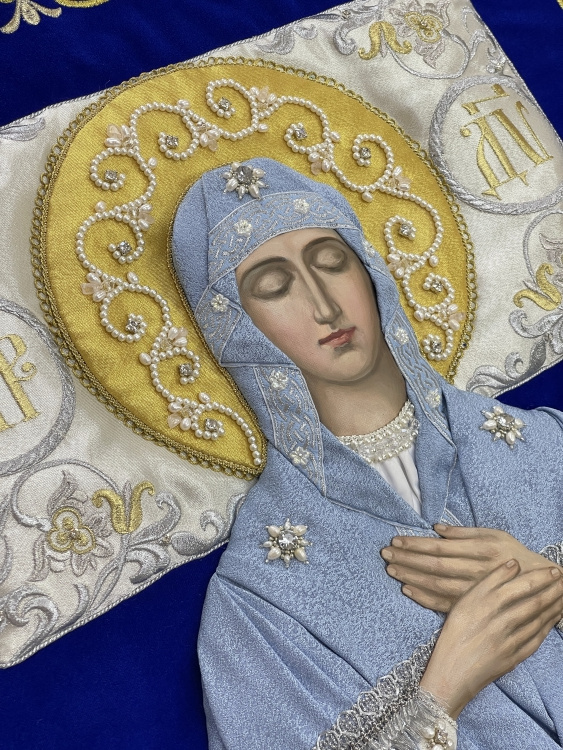 Epitaf al Maicii Domnului pe catifea 165×100cm (broderie ornament, mijloc brodat și cusut manual)