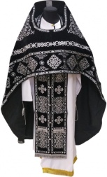 Veșmânt preoțesc, brodat pe catifea, broderie "Cerc" cu galon brodat