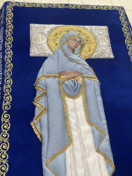 Epitaf Maicii Domnului pe catifea 150х95cm (broderie cu crini, mijloc brodat și decorat)