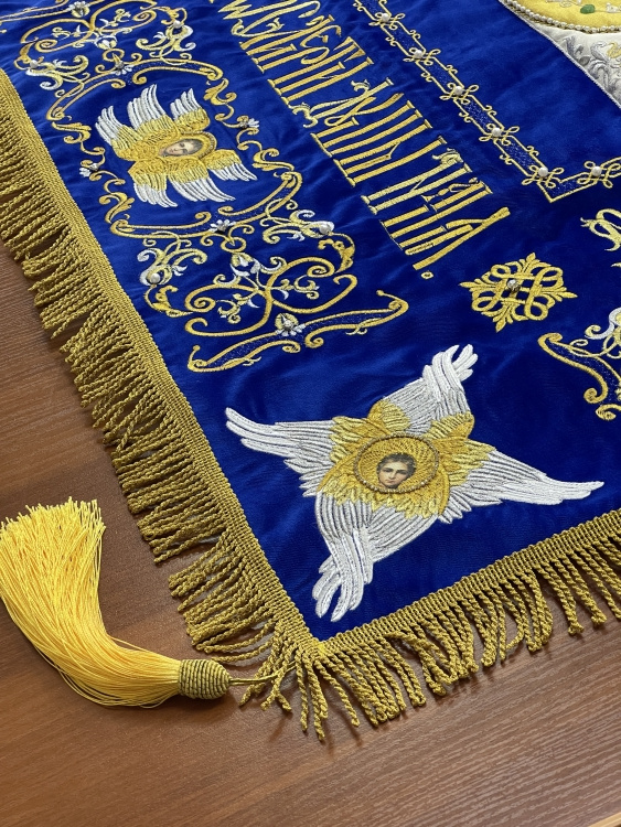 Epitaful Maicii Domnului pe catifea 120×80cm (broderie ornament 2, mijloc brodat și împodobit)