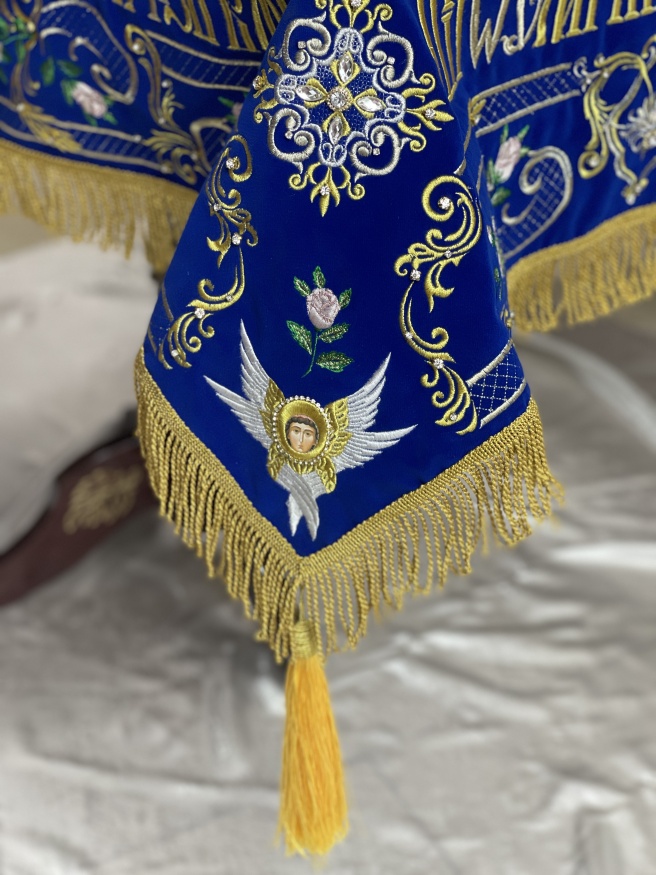 Epitaf Maicii Domnului pe catifea 160×100cm (broderie Trandafir, mijloc brodat și împodobit)