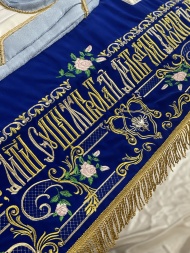 Epitaf Maicii Domnului pe catifea 160×100cm (broderie Trandafir, mijloc brodat și împodobit)