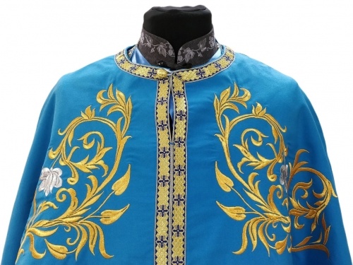 Veșminte preoțești croială grecească, brodate pe gabardin, broderie „Trandafir” cu galon aplicat