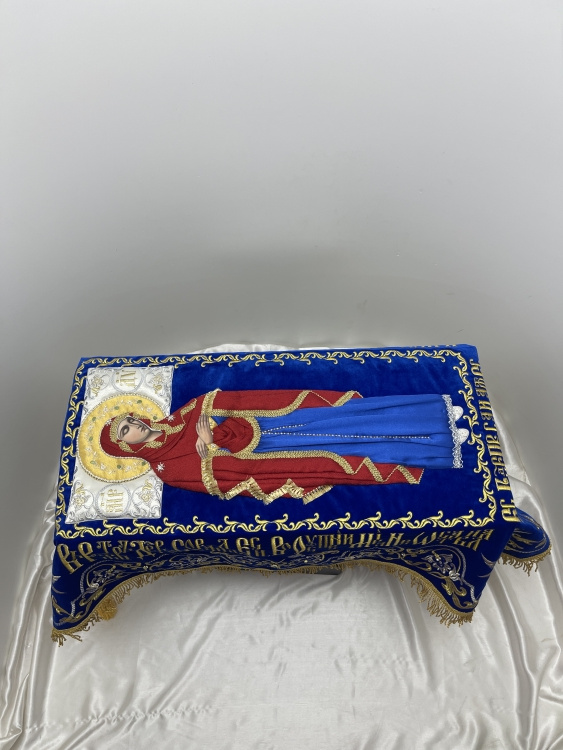 Epitaf Maicii Domnului pe catifea 120×80cm (broderie cu viță de vie, mijloc brodat și împodobit) No. 2