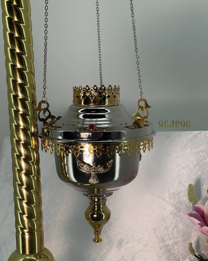 Candelă suspendată