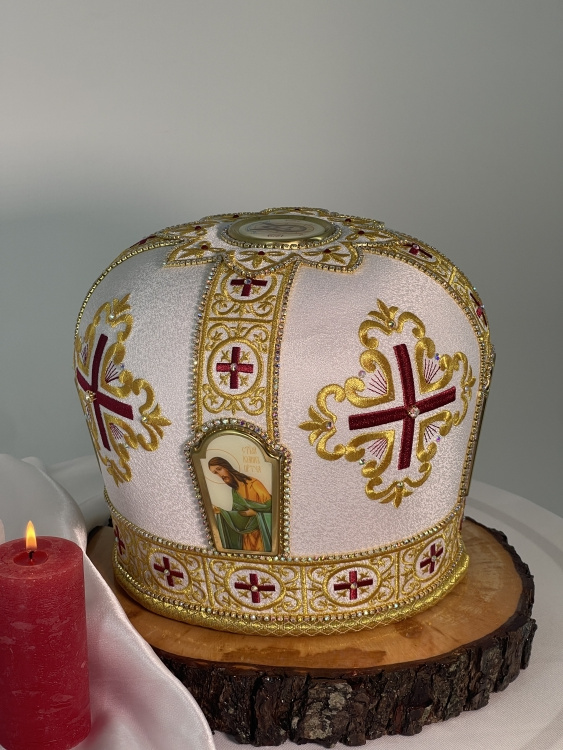 Mitra „Cruce în cerc”