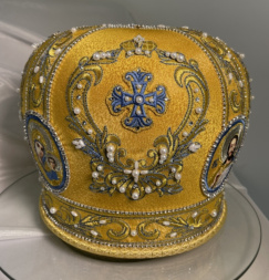 Mitra „Coroană”