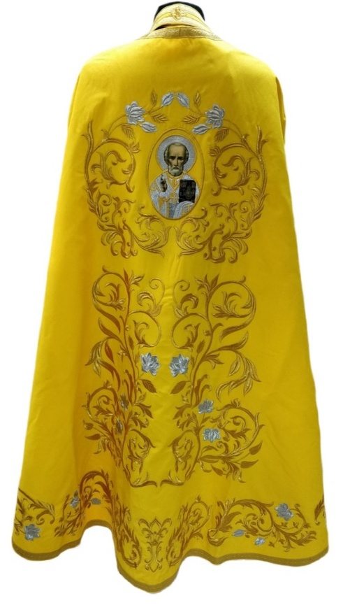 Vesminte preoțești croială grecească, brodate pe gabardină cu galon cusut, broderie "Trandafir, brodat în centru"