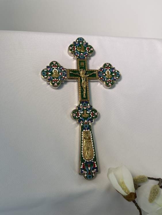 Cruce de altar, metalică, cu email (Nașterea Domnului) 31,5x18cm