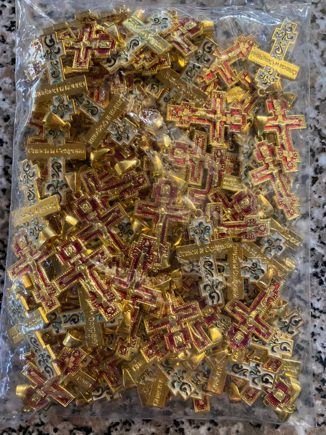 Cruciuliță de purtat la gât, cu opt brațe, mărime medie 3x2cm