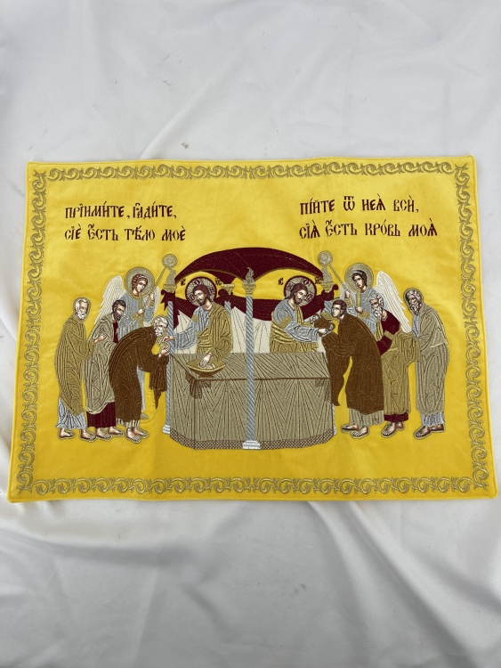 Veșmânt preoțesc brodat pe catifea, cu galon brodat, broderie „Ierarhică”