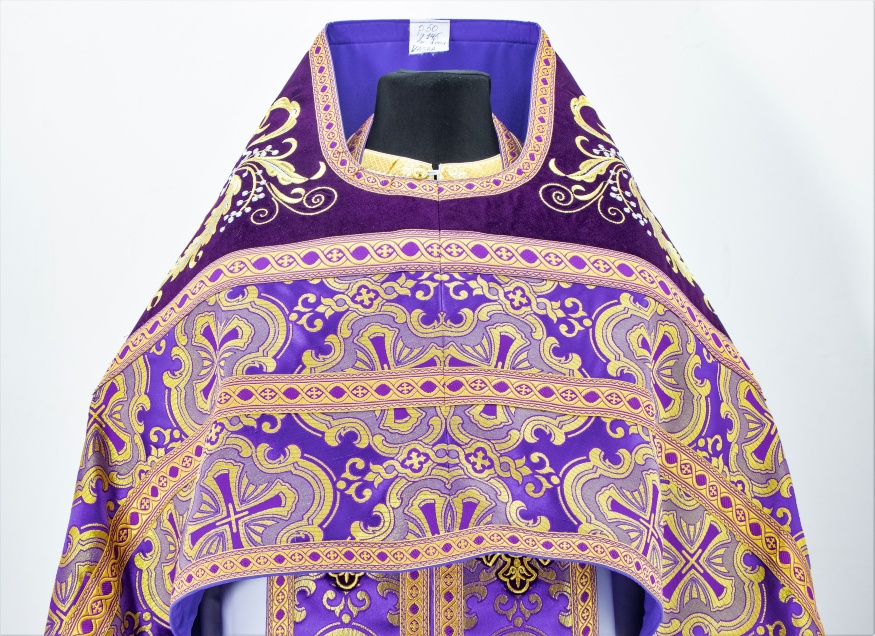 Veșminte preoțești combinate din brocart, cu epitrahil brodat, broderie „Trandafir”