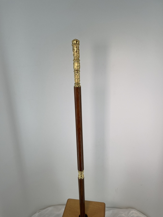 Toiag egumenic, placat cu aur, înălțime 143cm