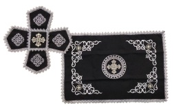 Пokrovțe și aer cu broderie "Cerc" 47х70, cu galon aplicat