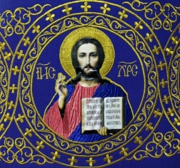 Veșmânt preoțesc brodat pe gabardină, broderie „Cerc” cu galon aplicat