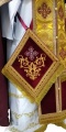 Veșmânt preoțesc combinat din brocart, cu epitrahil brodat, broderie "Broderie Nouă"