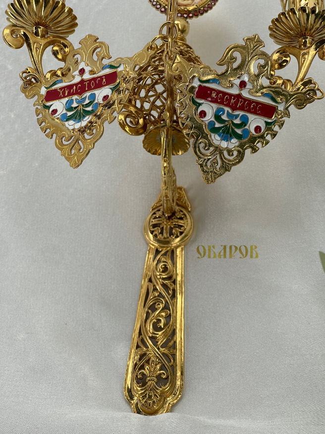 Tricandelabru pascal cu icoană No. 17, aurit 29х11cm