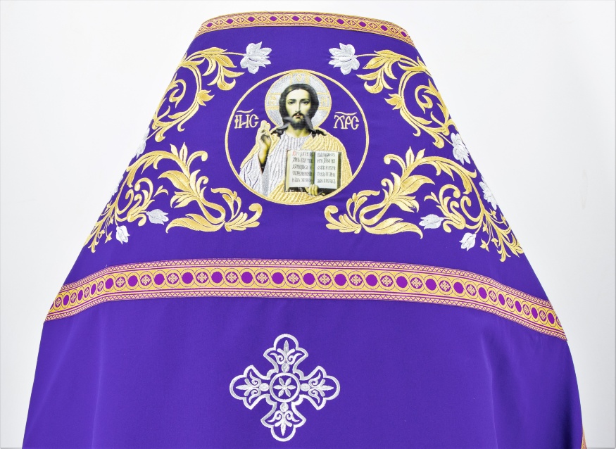 Veșmânt preoțesc brodat pe gabardină, broderie „Trandafir” cu galon aplicat