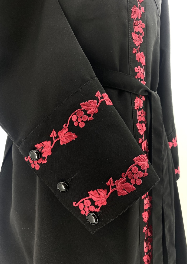 Podriasnic din țesătură ușoară cu broderie