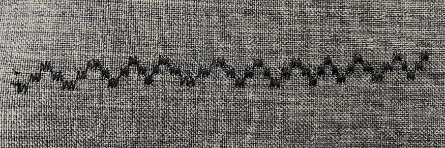 Vestă cu broderie, material mătase umedă