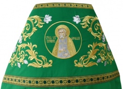 Veșminte preoțești brodate pe gabardină, broderie „Trandafir” cu galon cusut