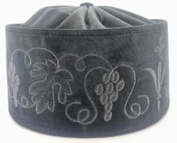 Scufie grecească din catifea, cu broderie „viță de vie”