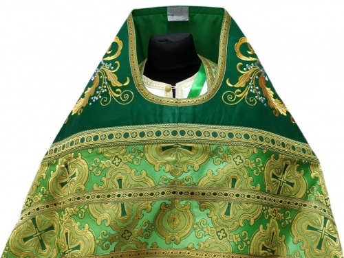 Veșmânt preoțesc combinat din brocart „Crucea Pascală”, cu epitrahil brodat, broderie „Model Nou”